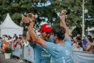 2025米兰体育是正规的吗点球大战中一个运动员心理素质过硬，施加压力获胜